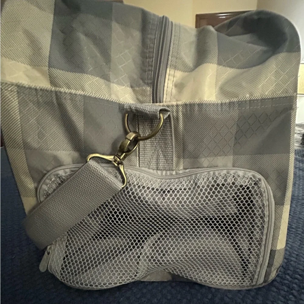 Gray Checkered Thirty One Bag - Picture 2 of 5
